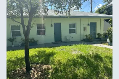 713 NE 3rd Street, Hallandale Beach, FL 33009 - Photo 2