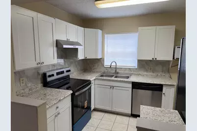 412 SW 10th Court, Deerfield Beach, FL 33441 - Photo 4