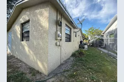 5836 Wiley Street, Hollywood, FL 33023 - Photo 16