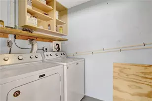 907 SE 12th Ave, Deerfield Beach, FL 33441 - Photo 18