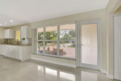 907 SE 12th Avenue, Deerfield Beach, FL 33441 - Photo 8