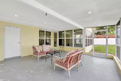 907 SE 12th Avenue, Deerfield Beach, FL 33441 - Photo 6