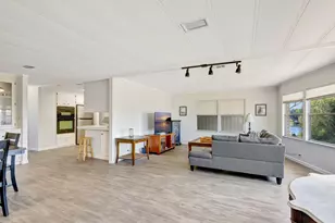 8775 20th St, Vero Beach, FL 32966 - Photo 16