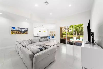 7119 NW 113th Avenue, Parkland, FL 33076 - Photo 10