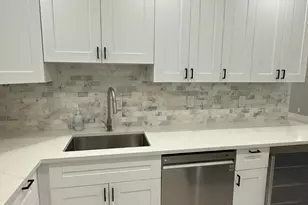 2191 NE 68th St, Fort Lauderdale, FL 33308 - Photo 6