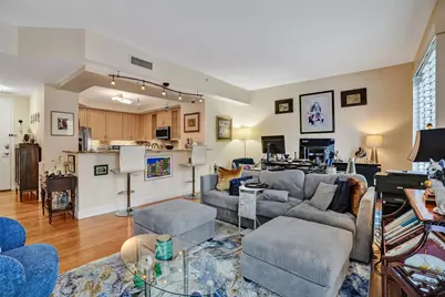 2617 NE 14th Avenue #402, Wilton Manors, FL 33334 - Photo 14