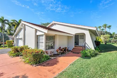 2850 Deer Creek Kelly Brooke Lane, Deerfield Beach, FL 33442 - Photo 1