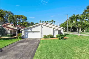 2850 Deer Creek Kelly Brooke Ln, Deerfield Beach, FL 33442 - Photo 32