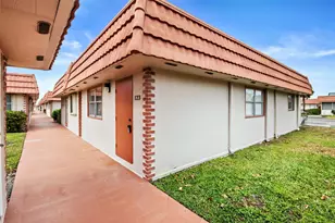 123 Seville Way, Delray Beach, FL 33446 - Photo 24