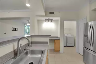 533 NE 3rd Ave, Fort Lauderdale, FL 33301 - Photo 10