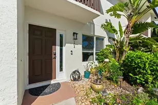 1917 NE 3rd St, Deerfield Beach, FL 33441 - Photo 4
