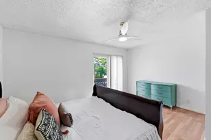 1917 NE 3rd St, Deerfield Beach, FL 33441 - Photo 20