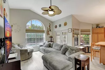 2811 Montevideo Avenue, Hollywood, FL 33026 - Photo 10