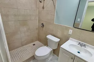 218 SW 1st Ct, Pompano Beach, FL 33060 - Photo 8