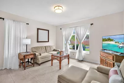 7162 Crawl Key Way, Lake Worth, FL 33467 - Photo 6