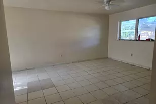 1560 NE 111th St, Miami, FL 33161 - Photo 2