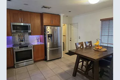 300 NW 17th Avenue, Pompano Beach, FL 33069 - Photo 4