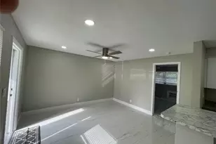 721 SW 8th St, Pompano Beach, FL 33060 - Photo 16