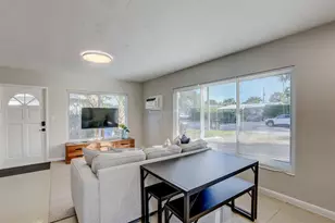 1005 NE 17th Ct, Fort Lauderdale, FL 33305 - Photo 4