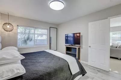 1005 NE 17th Court, Fort Lauderdale, FL 33305 - Photo 12
