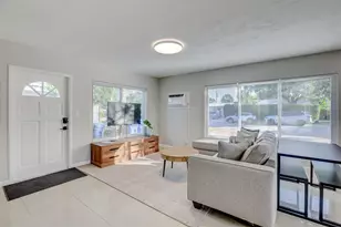 1005 NE 17th Ct, Fort Lauderdale, FL 33305 - Photo 6