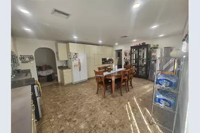 8040 SW 19th Court, Davie, FL 33324 - Photo 4