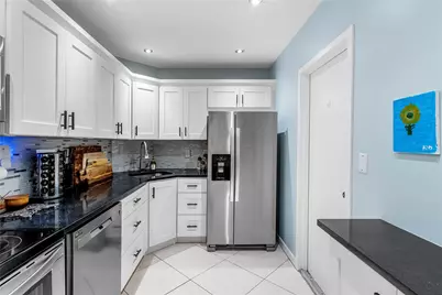 3111 Oakland Shores Drive #F208, Oakland Park, FL 33309 - Photo 2