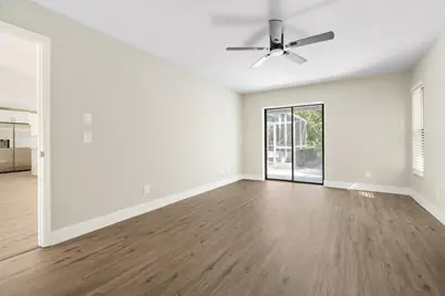 210 SE Crosspoint Drive, Port Saint Lucie, FL 34983 - Photo 12