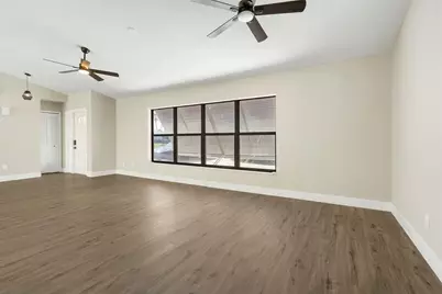 210 SE Crosspoint Drive, Port Saint Lucie, FL 34983 - Photo 4