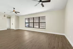 210 SE Crosspoint Dr, Port Saint Lucie, FL 34983 - Photo 4