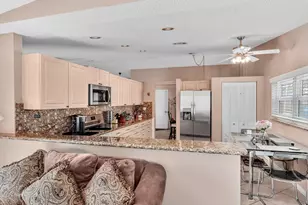 9816 NW 41st St, Sunrise, FL 33351 - Photo 20