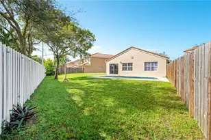 8260 SW 44th Ct, Davie, FL 33328 - Photo 42