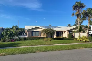 2143 NE 65th St, Fort Lauderdale, FL 33308 - Photo 2