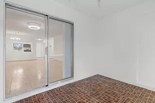 437 SW Natura Ave, Deerfield Beach, FL 33441 - Photo 8