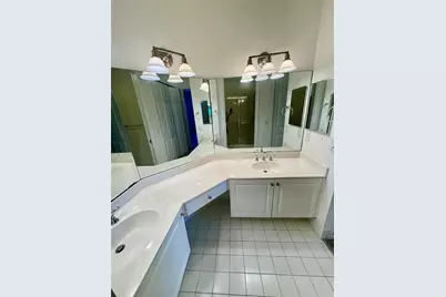 3600 Oaks Clubhouse Drive #502, Pompano Beach, FL 33069 - Photo 8