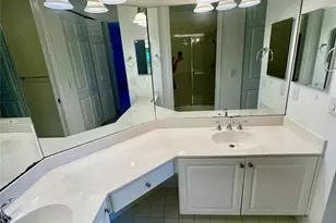 3600 Oaks Clubhouse Dr, Pompano Beach, FL 33069 - Photo 8