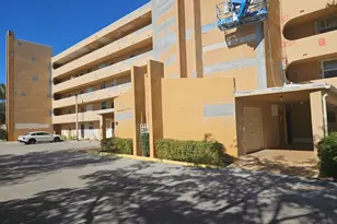 5201 NW 2nd Ave, Boca Raton, FL 33487 - Photo 2