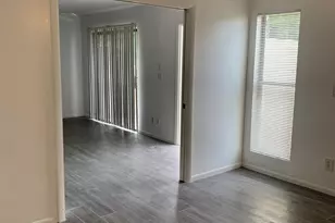 645 Executive Center Dr, West Palm Beach, FL 33401 - Photo 4