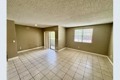 1239 SW 46th Avenue #913, Pompano Beach, FL 33069 - Photo 2