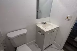 246 NW 14th St, Pompano Beach, FL 33060 - Photo 16