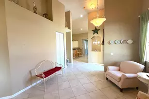 6510 Oxford Cir, Vero Beach, FL 32966 - Photo 4