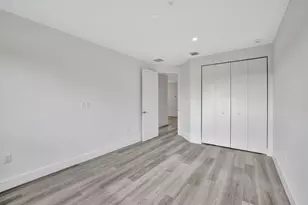 4208 NE 7th Terrace, Oakland Park, FL 33334 - Photo 30