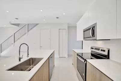 4208 NE 7th Terrace #8, Oakland Park, FL 33334 - Photo 12