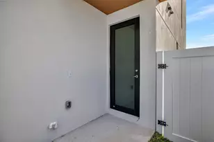 4208 NE 7th Terrace, Oakland Park, FL 33334 - Photo 34