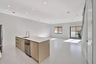 4208 NE 7th Terrace, Oakland Park, FL 33334 - Photo 8