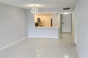 2801 N Palm Aire Dr, Pompano Beach, FL 33069 - Photo 6