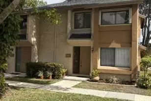 68 Wimbledon Lake Dr, Plantation, FL 33324 - Photo 1