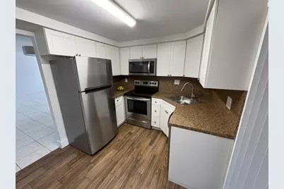 68 Wimbledon Lake Drive #68, Plantation, FL 33324 - Photo 4