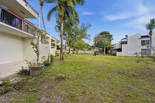 6678 Racquet Club Dr, Fort Lauderdale, FL 33319 - Photo 34
