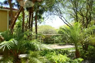 7910 NW 7th St, Pembroke Pines, FL 33024 - Photo 14